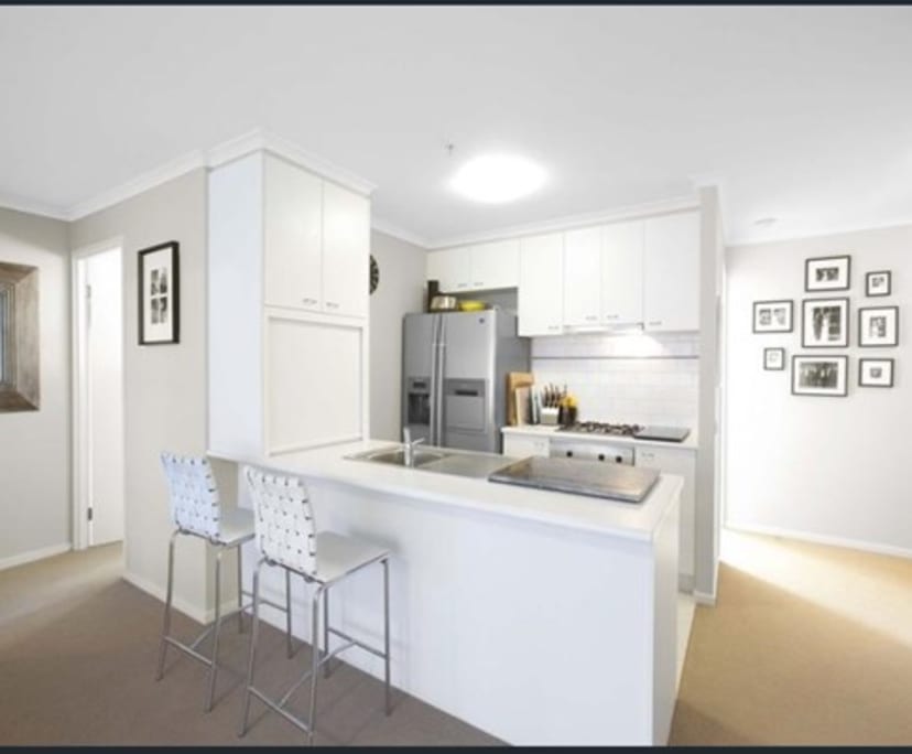 Furnished room in a flatshare