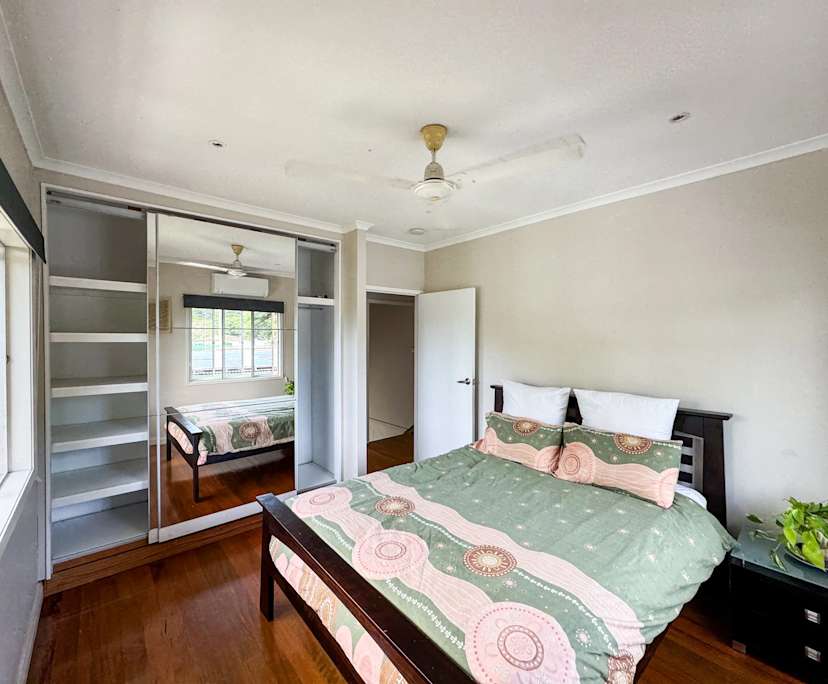 $300, Share-house, 2 rooms, Mooroobool QLD 4870, Mooroobool QLD 4870