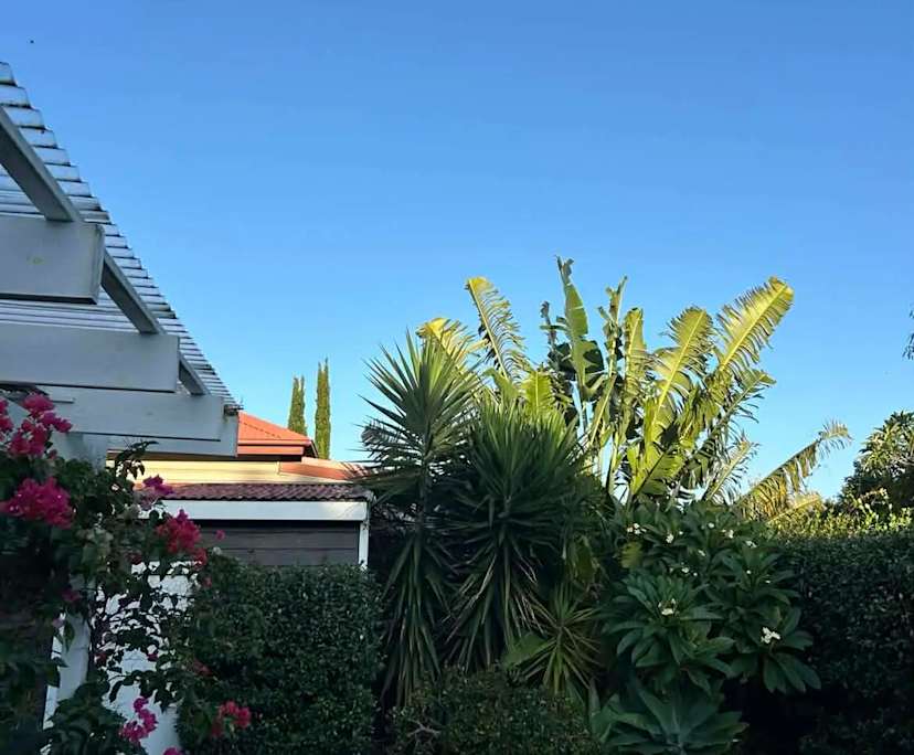 Unfurnished room with own bathroom