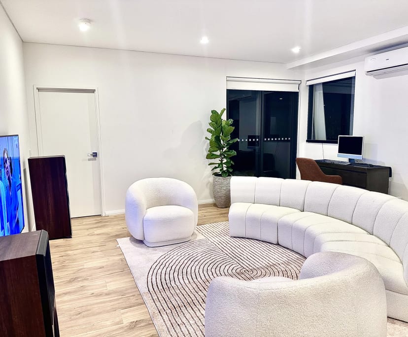 Furnished room with own bathroom
