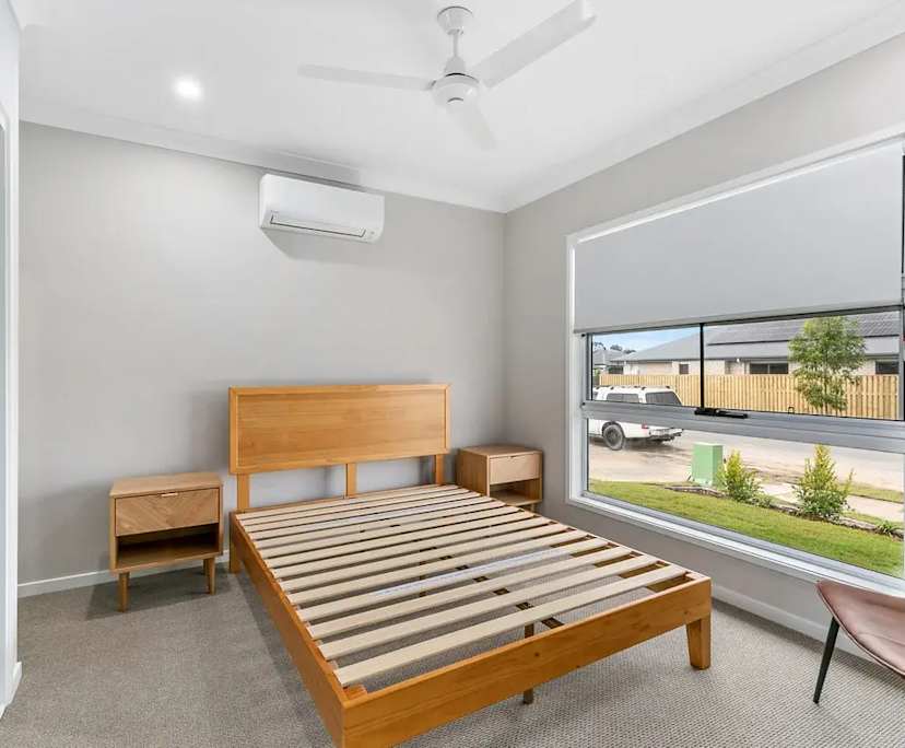 $310, Share-house, 3 bathrooms, Logan Reserve QLD 4133