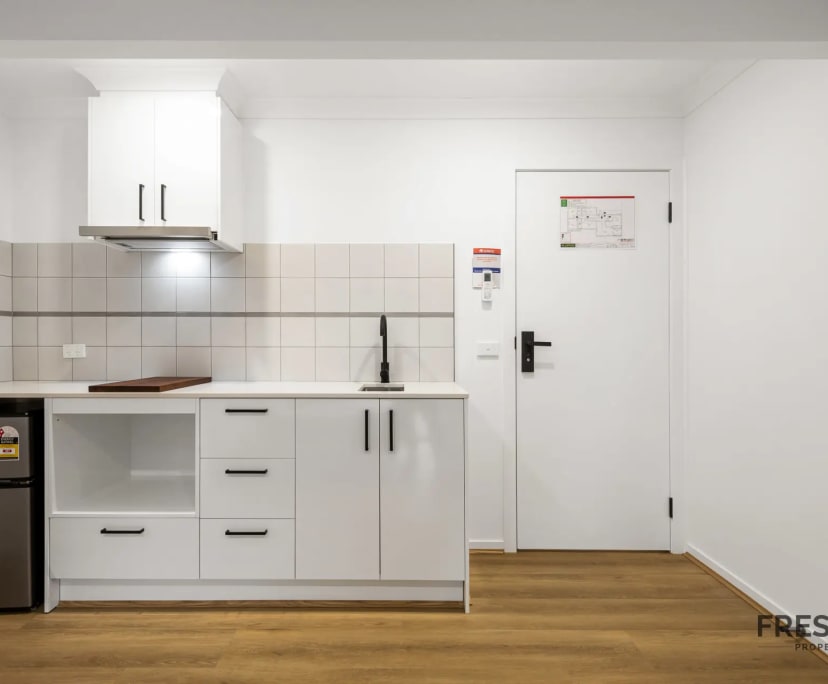 $330, Share-house, 6 bathrooms, Bell Post Hill VIC 3215