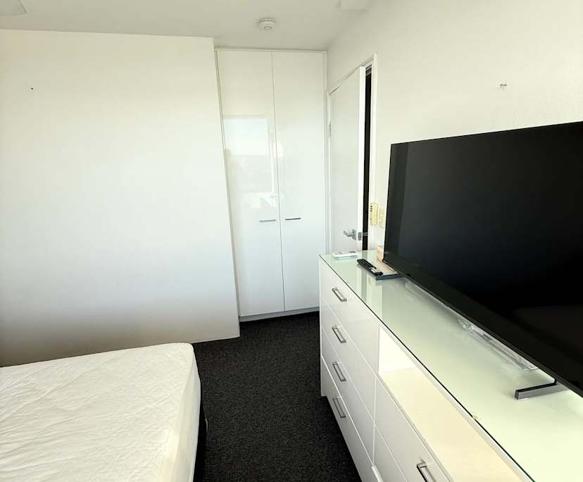 Furnished room with own bathroom
