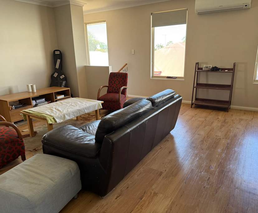 $275, Homestay, 4 bathrooms, Lathlain WA 6100