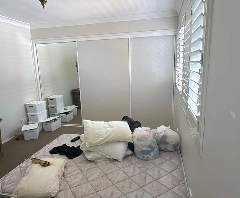 Unfurnished room with own bathroom