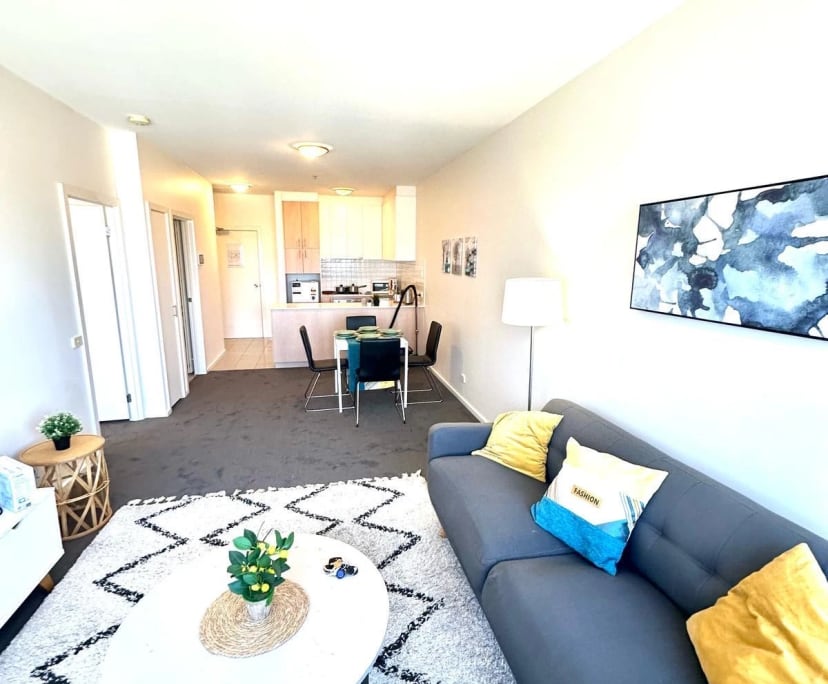 Furnished room in a flatshare