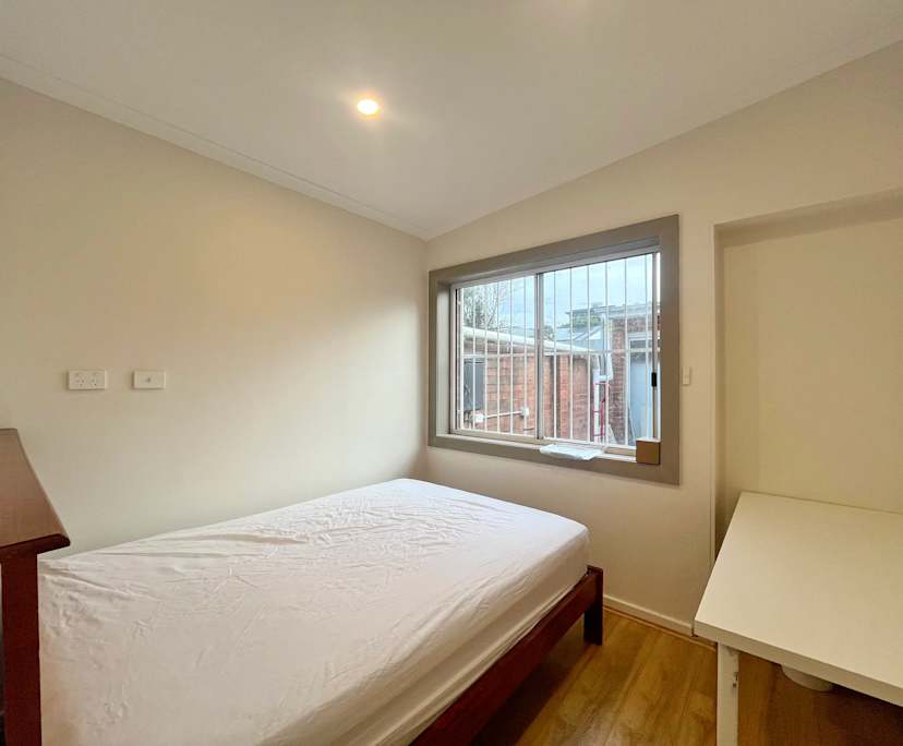 Whole property with 4 rooms for rent