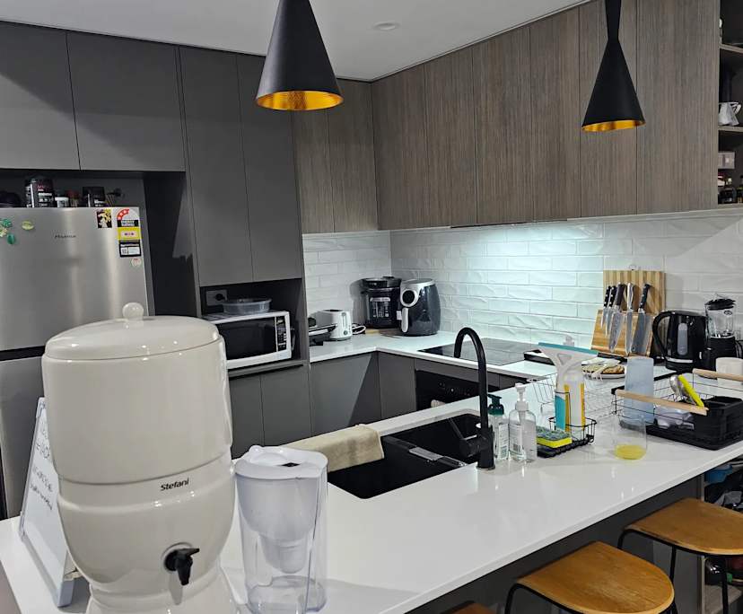 $380, Flatshare, 3 bathrooms, Cannon Hill QLD 4170