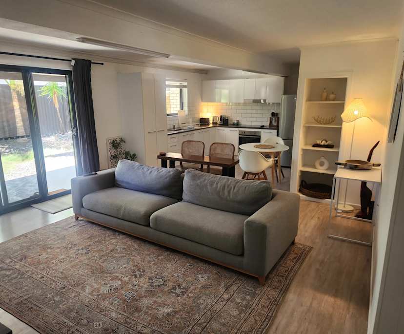 Whole property with 2 rooms for rent