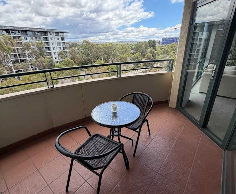 $600, 1-bed, 1 bathroom, Braddon ACT 2601