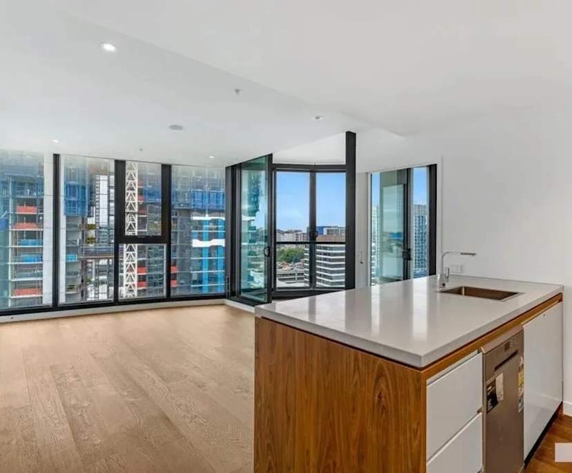 Unfurnished room with own bathroom