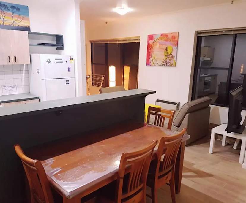$185, Flatshare, 2 bathrooms, Melbourne VIC 3000