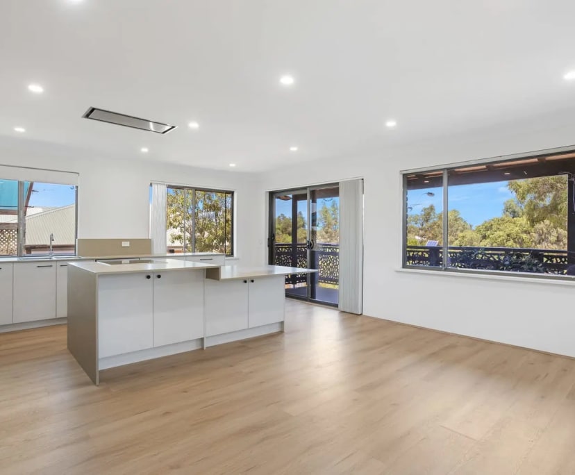 $330, Share-house, 5 bathrooms, North Beach WA 6020