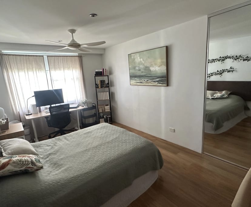 Furnished room in a flatshare
