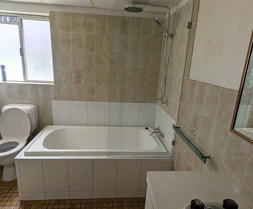 Furnished room with own bathroom