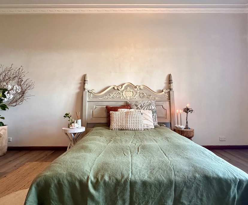 $599, Whole-property, 2 bathrooms, Bayview NSW 2104