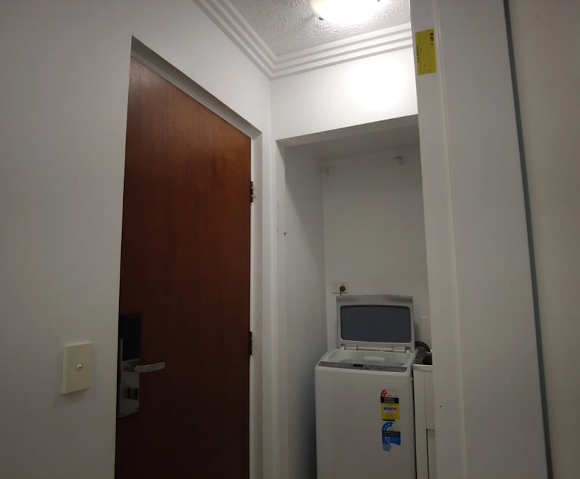 $400, Studio, 1 bathroom, Kangaroo Point QLD 4169