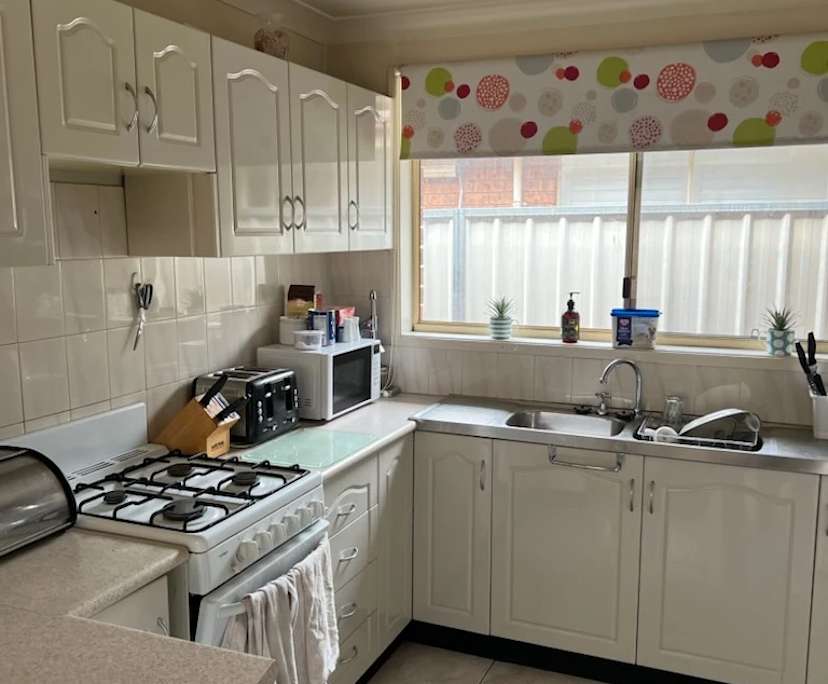 Room in a share house