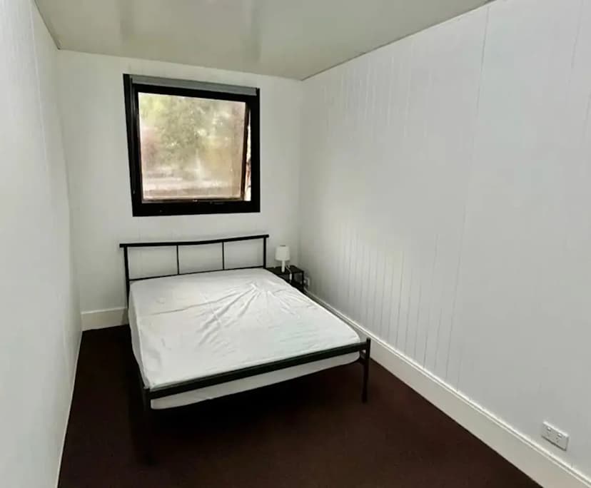 $385, Student-accommodation, 1 bathroom, North Lambton NSW 2299