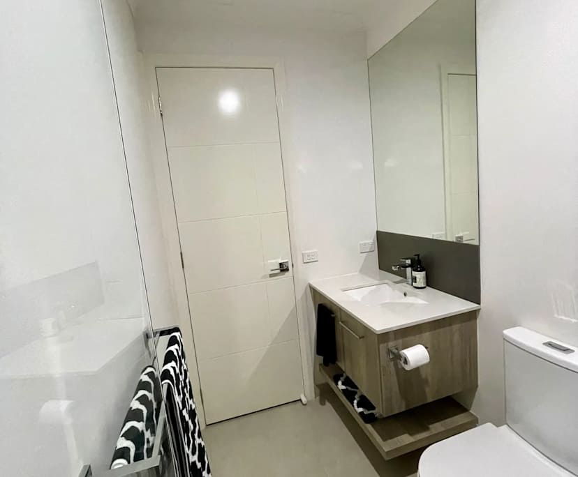 $250, Student-accommodation, 1 bathroom, Clyde North VIC 3978