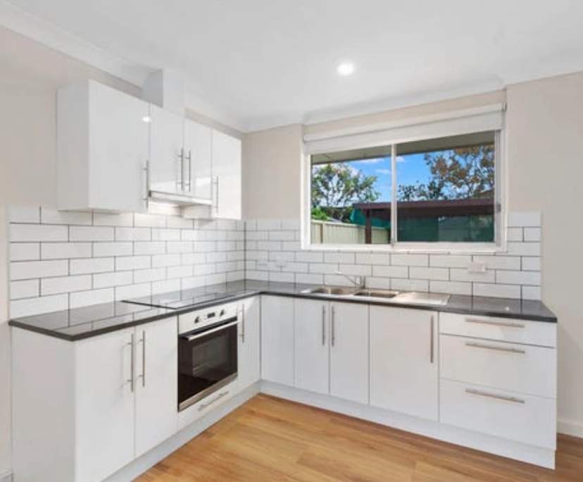 Unfurnished room in a flatshare