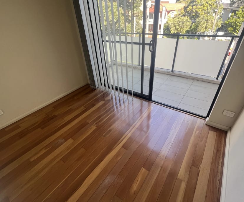 Unfurnished room with own bathroom