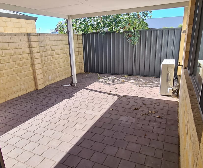$215, Share-house, 3 bathrooms, Armadale WA 6112