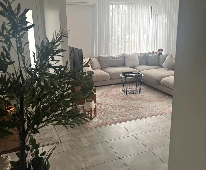 Furnished room with own bathroom