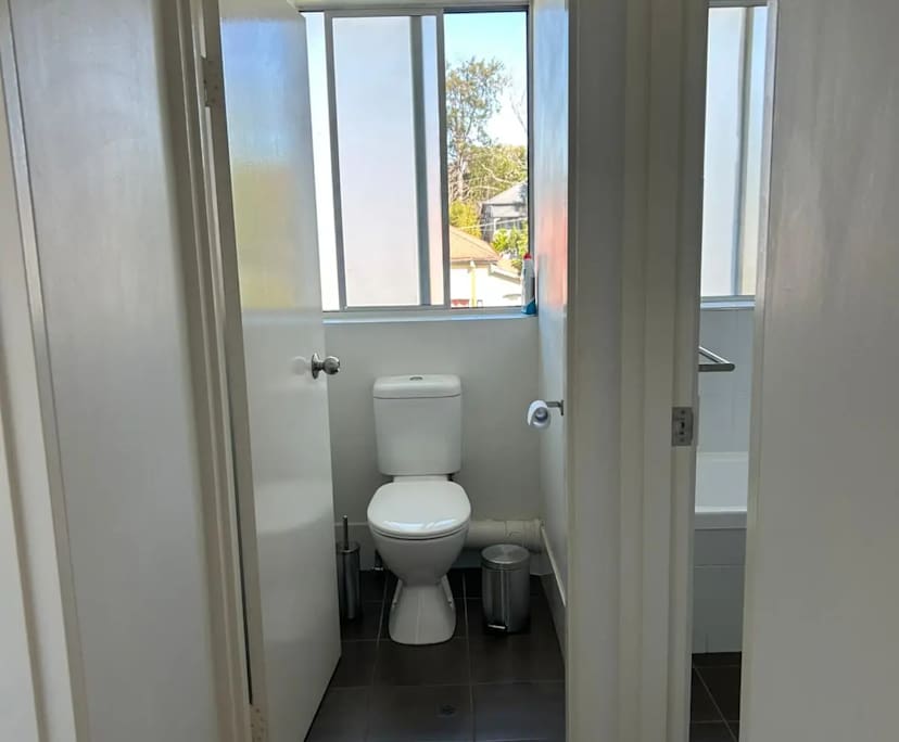 $425, Flatshare, 2 bathrooms, Annerley QLD 4103