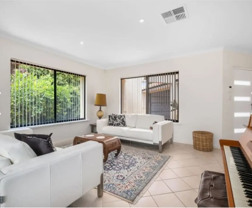 Room for Rent in Redcliffe, Perth 280, Furnished,...