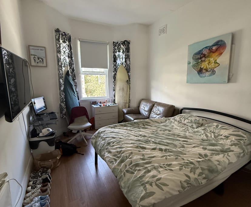 Furnished room in a share house