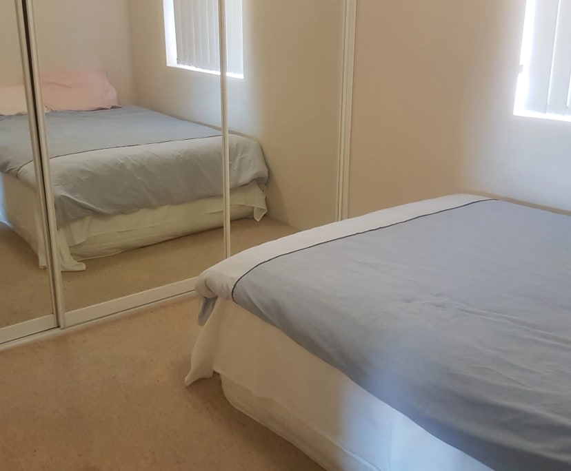 Room for Rent in Crows Nest, Sydney 300, Flexible...