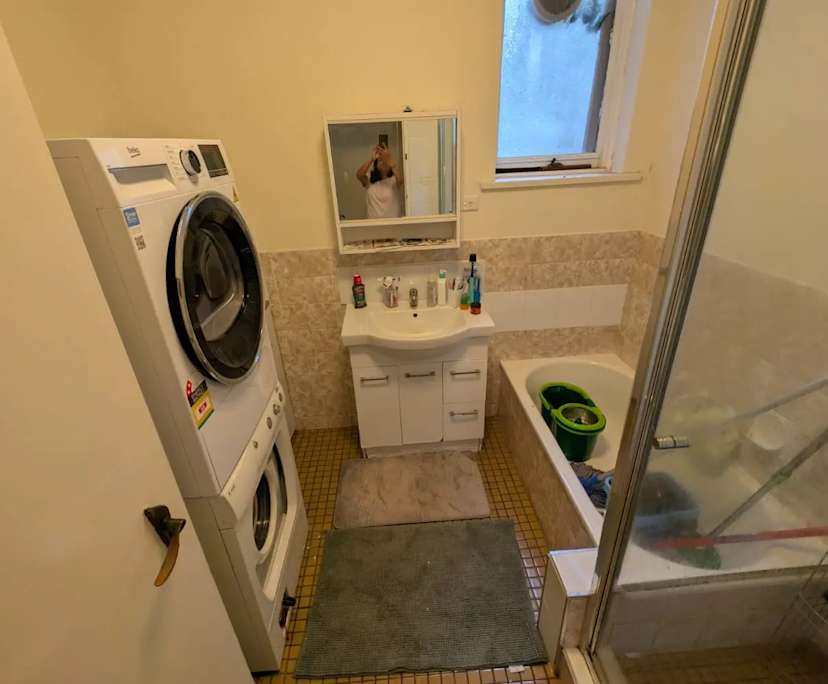 $233, Flatshare, 3 bathrooms, Malvern East VIC 3145