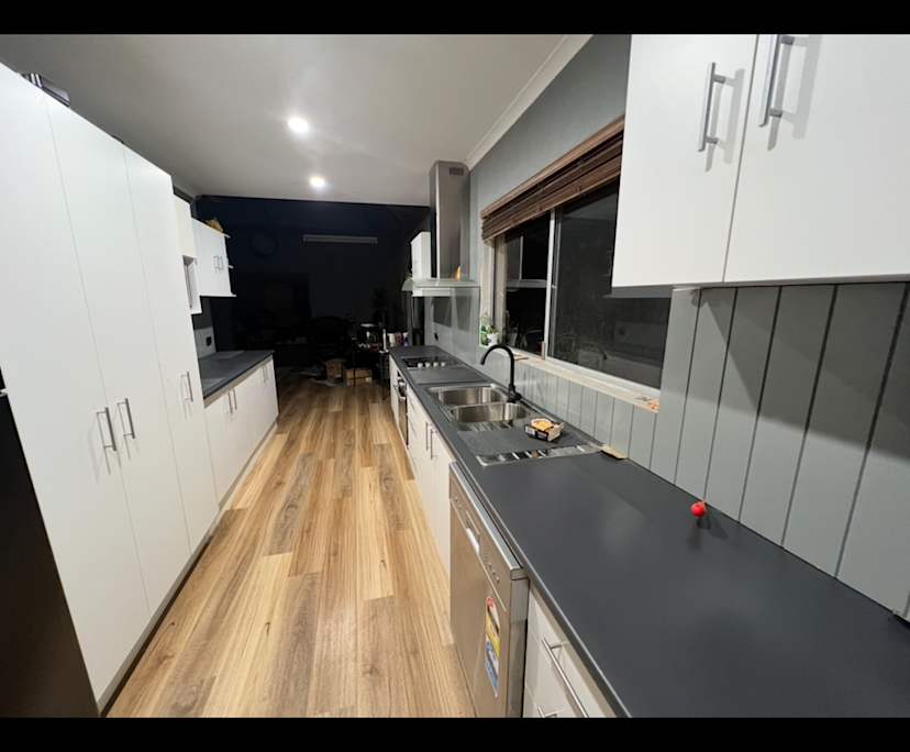 $260, Share-house, 3 bathrooms, Ripley QLD 4306