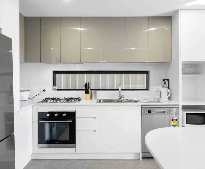 $349, Student-accommodation, 1 bathroom, Paradise SA 5075