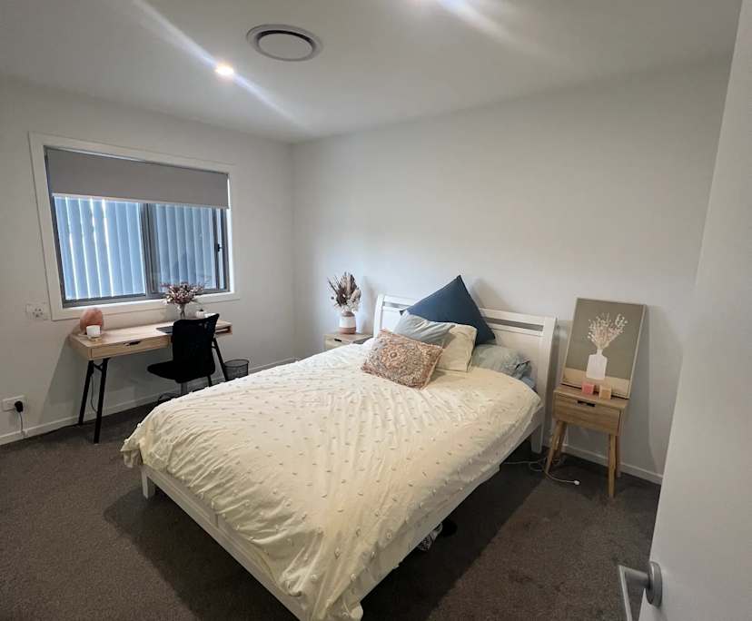 Unfurnished room in a share house