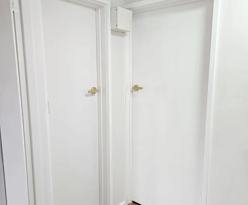 $490, 1-bed, 1 bathroom, Flemington VIC 3031