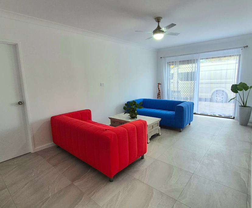 Furnished room in a flatshare