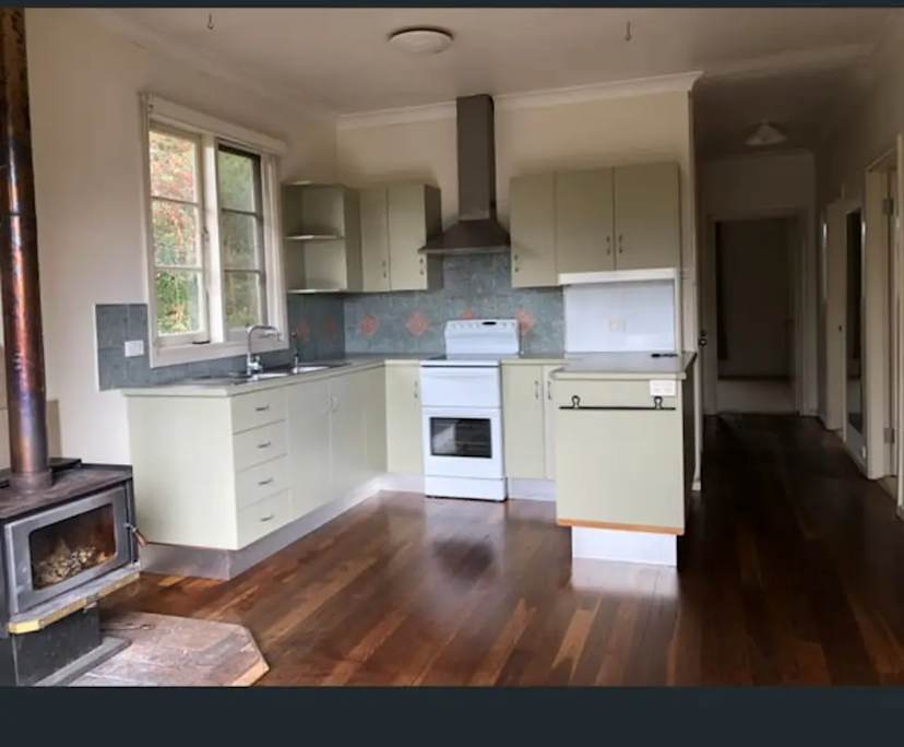 Unfurnished room in a share house