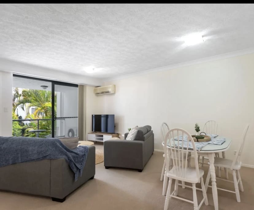 $410, Flatshare, 2 bathrooms, Burleigh Heads QLD 4220