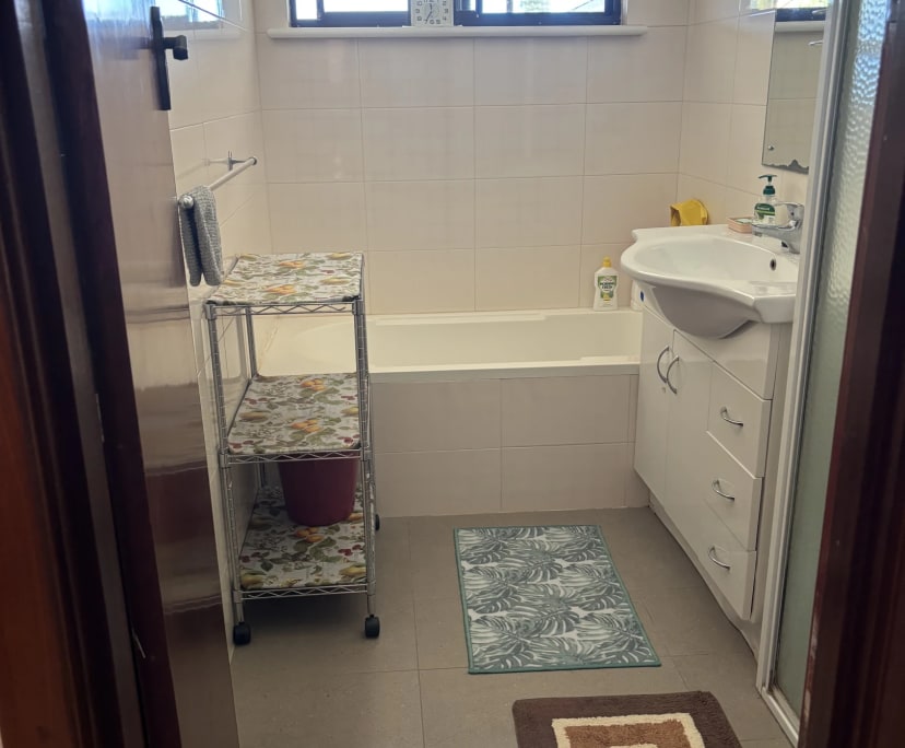 $250, Share-house, 3 bathrooms, Cannington WA 6107