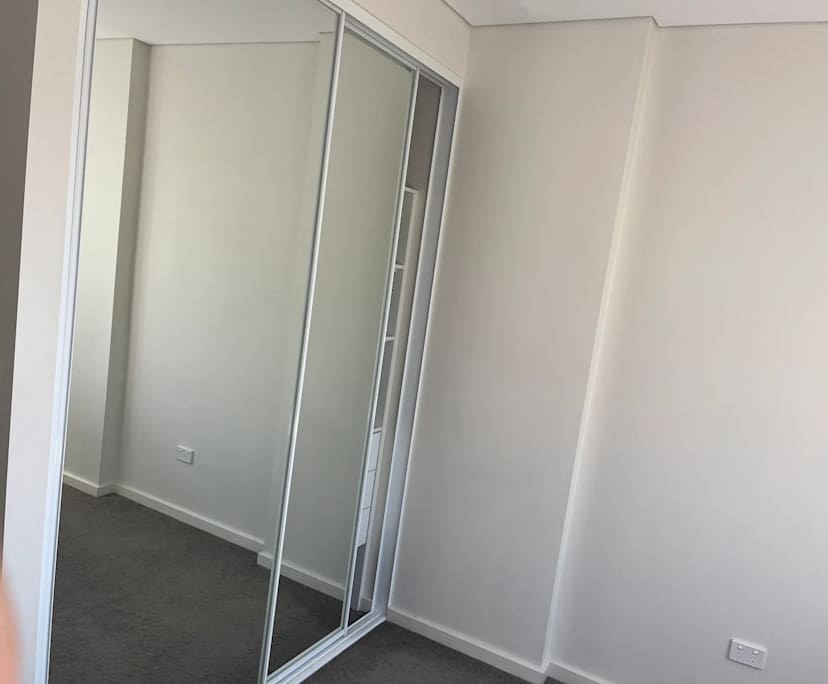 Furnished room with ensuite in a flatshare