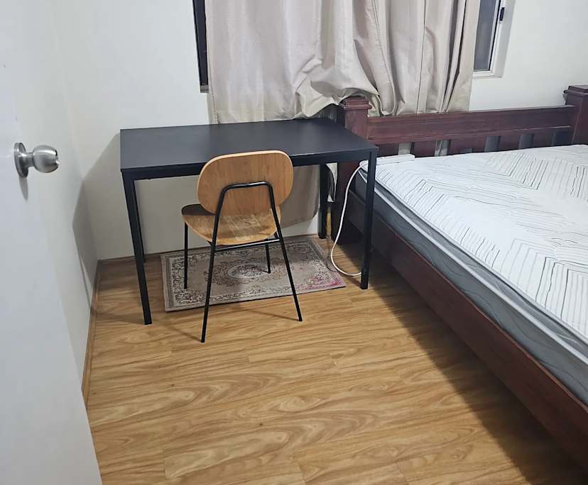 Furnished room in a flatshare
