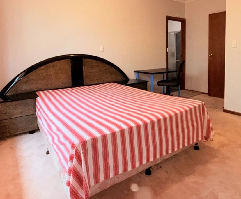 $280, Share-house, 5 bathrooms, Saint Peters SA 5069