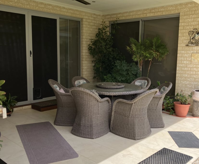 Whole property with 1 room for rent