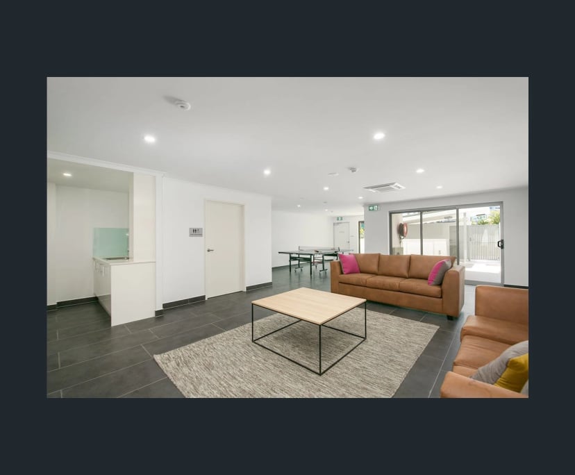 $400, Flatshare, 2 bathrooms, Woolloongabba QLD 4102