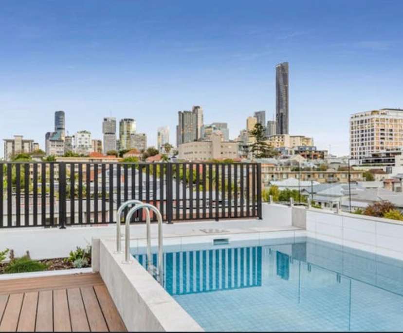 Room with ensuite in a flatshare