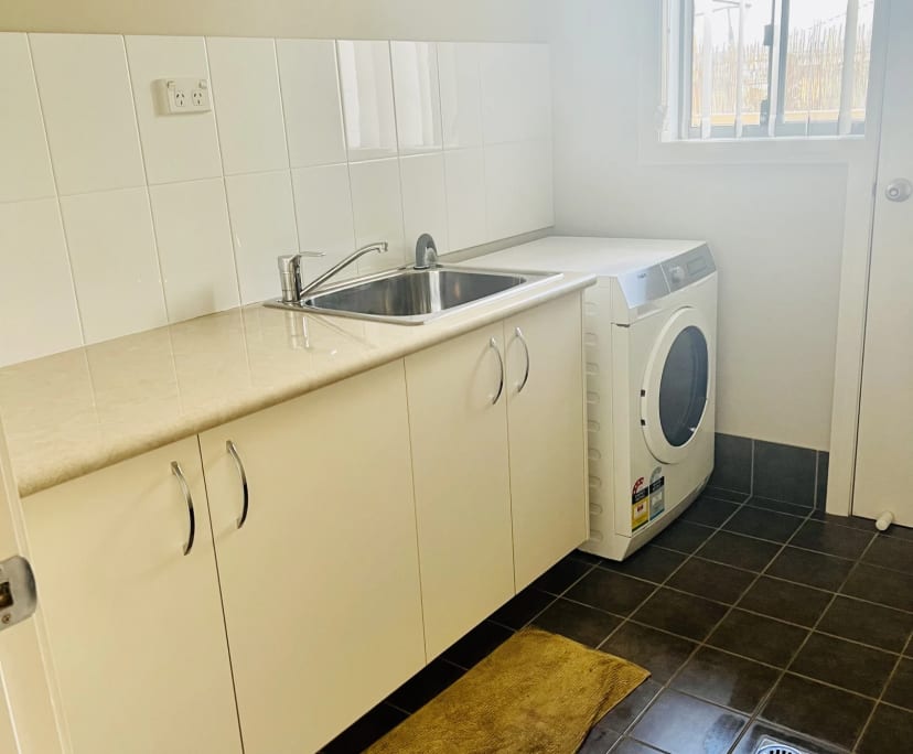 $300, Share-house, 4 bathrooms, Orange NSW 2800