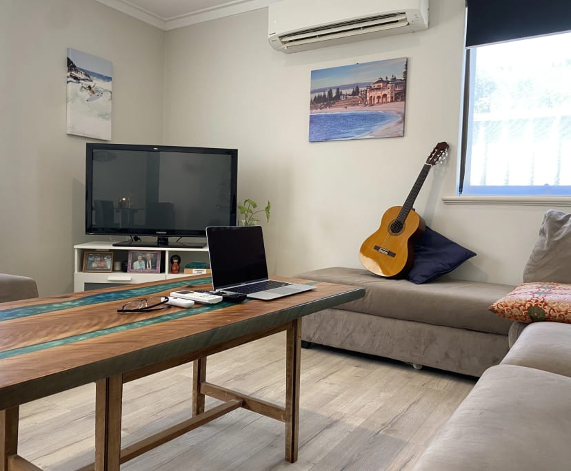 $300, Homestay, 3 bathrooms, Hamilton Hill WA 6163