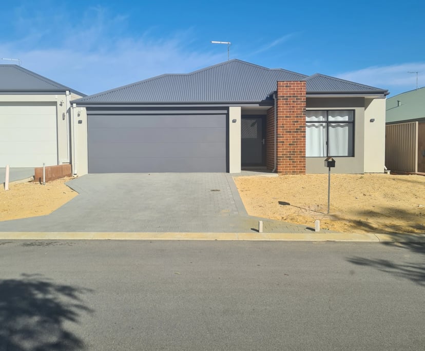 $220, Share-house, 4 bathrooms, Forrestfield WA 6058